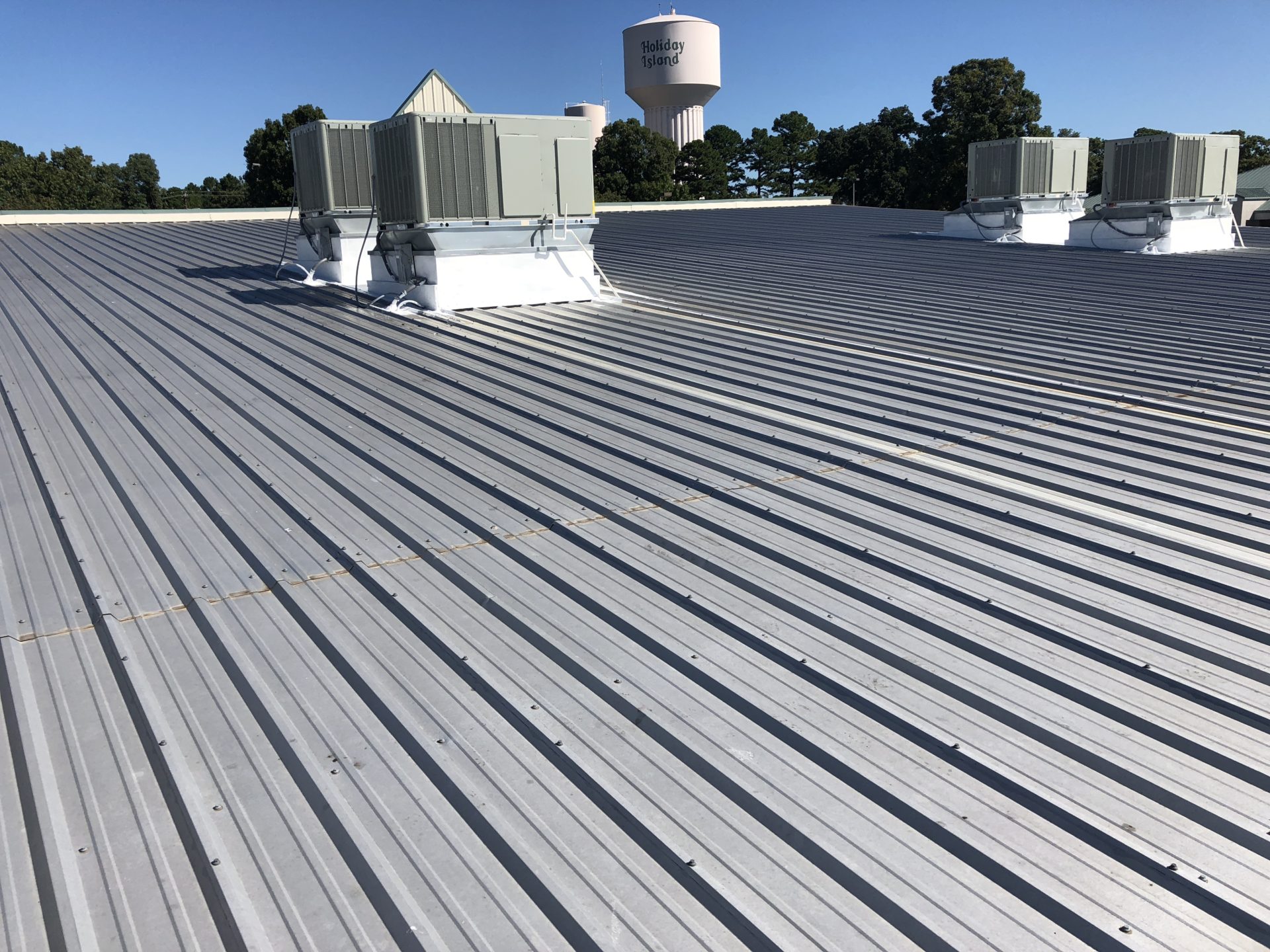 This Picture From GM Systems A Commercial Roofing Service Roofer In Kansas, MO. | Contact GM Systems Soon For The Most Awesome Commercial Roofing Services In Kansas, Missouri.}